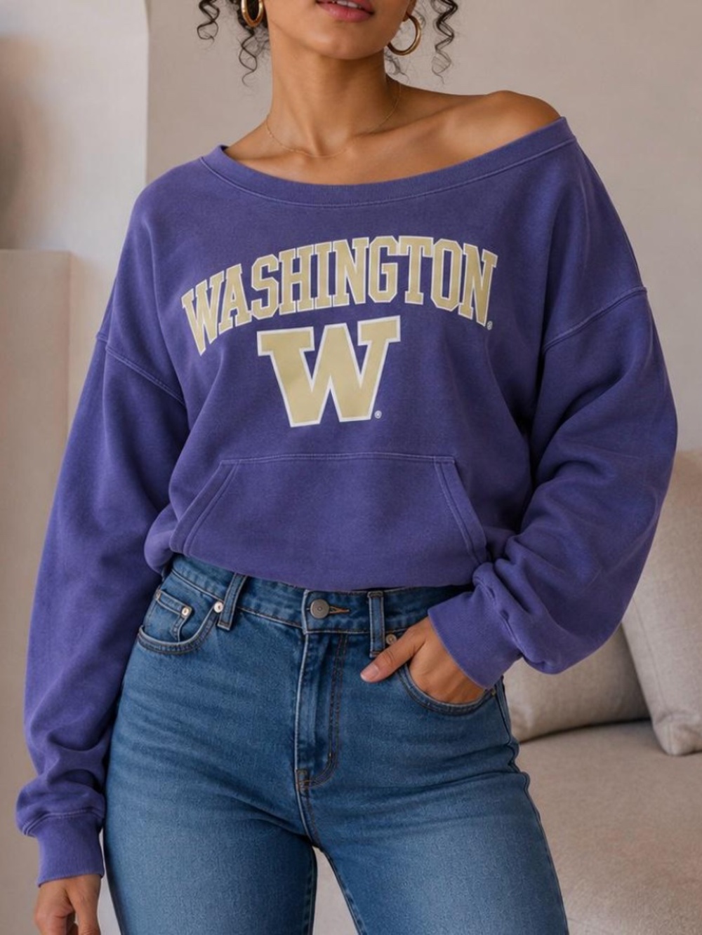Washington Huskies sweatshirt NWT